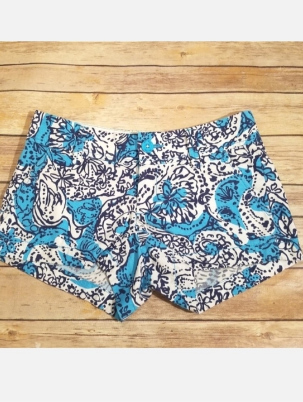 Lilly Pulitzer blue Cotton Walsh shorts 000